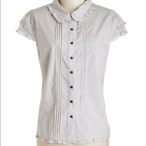 Women’s cap sleeve button up blouse